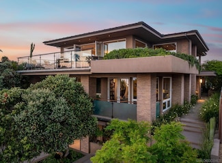 1521 Neptune Ave, Encinitas, CA 92024