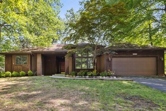 4035 Choctaw Trail, New Buffalo, MI 49117