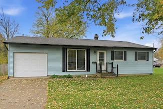 706 Carlin Dr, Angola, IN 46703