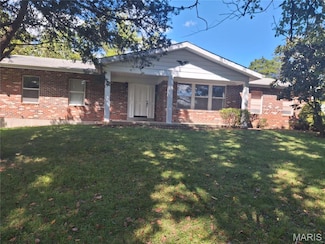 5975 Ridge Dr, House Springs, MO 63051