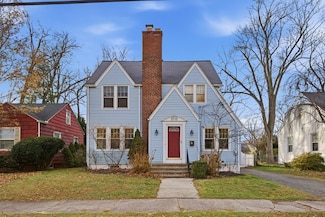 36 Garland St, Springfield, MA 01118