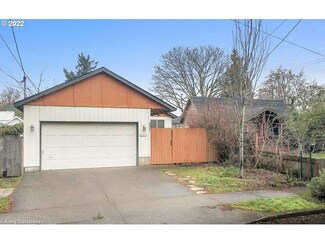 6927 SE Long St, Portland, OR 97206