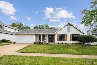 16715 Westglen Farms Dr, Ballwin, MO 63011