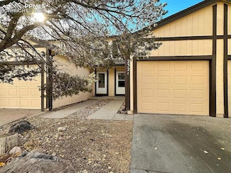 2321 Lexington Village Ln, Colorado Springs, CO 80916