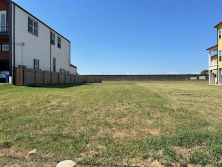 6904 Bellaire Dr, New Orleans, LA 70124