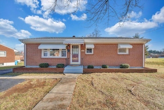 5001 Hazelridge Rd NW, Roanoke, VA 24012