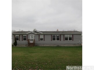 7 Stephens St S, Bovey, MN 55709