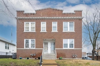 4201 Walsh St, Saint Louis, MO 63116
