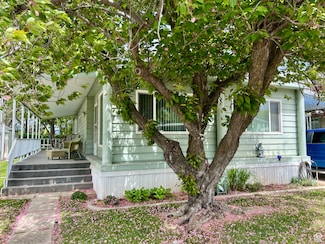 992 Fireweed Dr, Taylorsville, UT 84123