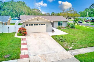 5720 Applecross St N, St. Petersburg, FL 33709