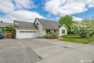 1800 Pine St, Lynden, WA 98264