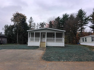 18 Madison Dr, Hampstead, NH 03841