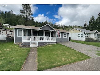 48399 E 1st St, Oakridge, OR 97463