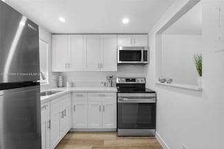 9601 Sunrise Lakes Blvd Unit 206, Sunrise, FL 33322