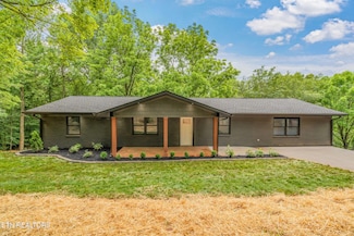 826 Long Mill Rd, Athens, TN 37303