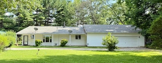 155 E Fair St, Claremont, IL 62421