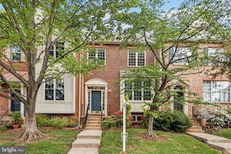 2403 Fieldcreek Dr, Herndon, VA 20171