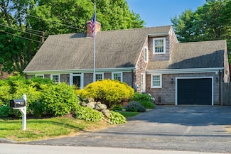 103 Brook St, Groton, CT 06340