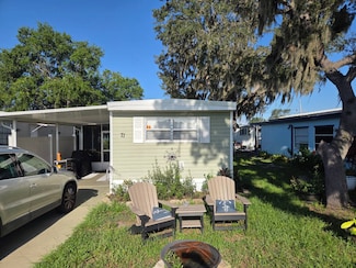 71 Charlote Dr, Winter Haven, FL 33880