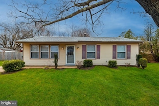 23 Indian Hill Ln, Sicklerville, NJ 08081