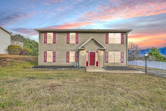 583 Hillview Dr, Roanoke, VA 24019