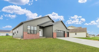 2816 Clarion Rd, Urbana, IL 61802