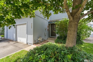 2562 Garfield Dr, Sparks, NV 89431