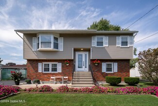 8 Space Blvd, Albany, NY 12205