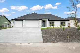 335 Bard Ave, Middleton, ID 83644