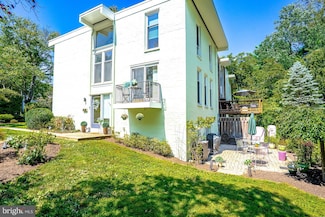 1640 Wainwright Dr, Reston, VA 20190