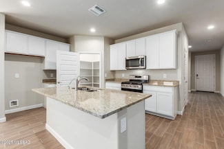 1154 S Nedra Place, Vail, AZ 85641
