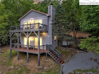 190 Rhododendron Dr, Beech Mountain, NC 28604