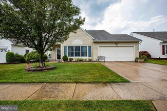 75 Wagon Wheel Ln, Columbus, NJ 08022