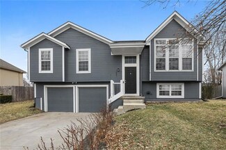 1001 W 7th St, Edgerton, KS 66021