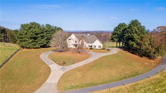 5414 Price Rd, Gainesville, GA 30506