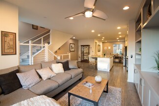 2533 State St, Carlsbad, CA 92008