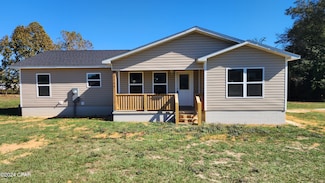 2124 Aaron Ave, Grand Ridge, FL 32442