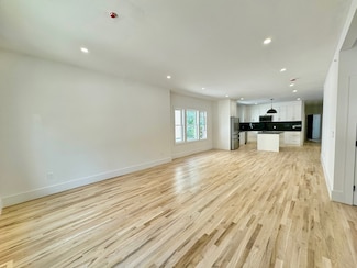 39 Derby St Unit 2, Worcester, MA 01604