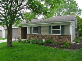 6853 Red Wing Dr Unit 9, Woodridge, IL 60517