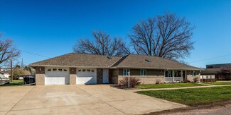 307 Chestnut St, Mondamin, IA 51557
