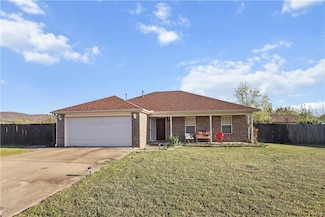 43 Spokane St, Farmington, AR 72730