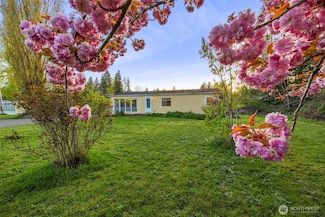 2912 Erlands Point Rd NW, Bremerton, WA 98312