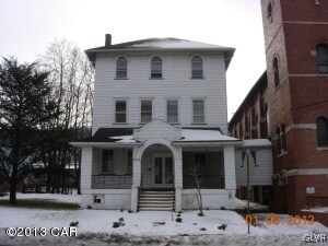 10 E Bertsch St, Lansford, PA 18232