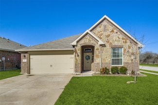 400 Sandhurst Dr, Fort Worth, TX 76036