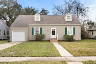 1026 11th St, Lake Charles, LA 70601