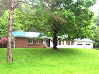 2754 Hillcrest Dr, Wellsville, NY 14895