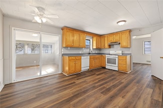 15 White St, Eureka Springs, AR 72632
