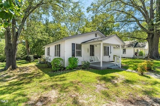 612 N 4th St, Smithfield, NC 27577