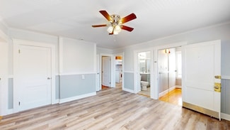 5A Ropes St Unit 2, Salem, MA 01970