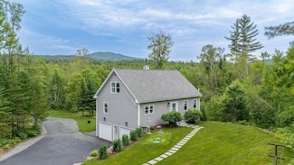 52 Jeffrey Dr, Sunapee, NH 03782